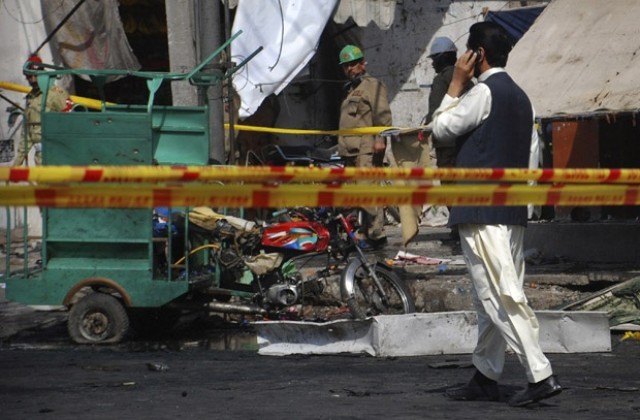 Четирима ранени при нова експлозия в Лахор