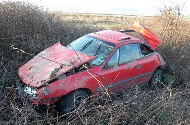 Мъж загина в катастрофа край Гурково, пежо уби дете в Чирпан