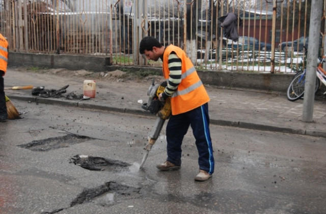 Кметът: Научих дупките по улиците наизуст