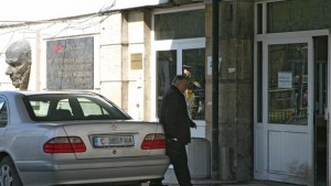 В Пирогов се борят за живота на 2годишно дете пило