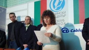 Общински съветници искат отстраняването на кмета Йордан Лечков и на