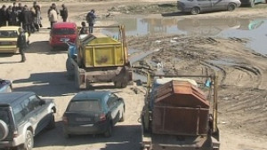 Пуснаха камиони с боклук на сметището в Цалапица след 8часова