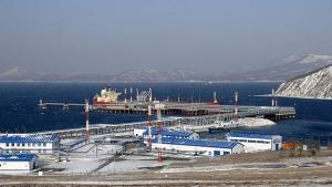 Петролът близо до 82 долара за барел