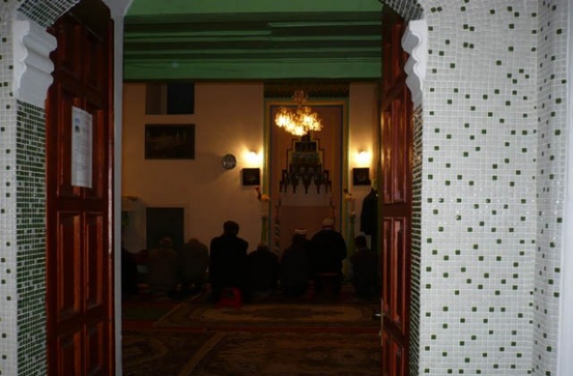 В джамията в Разград почитат паметта на световен шампион по борба
