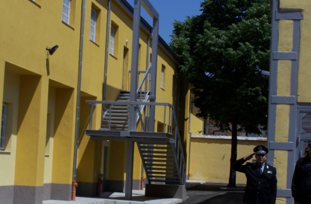 3 рейса извозват пловдивските полицаи за протеста в София