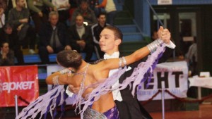 Монтана посрещна над 400 души за турнир по спортни танци