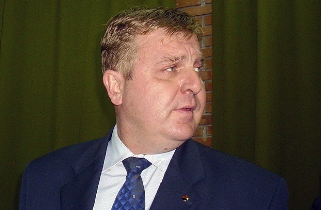 И структурата на ВМРО-Симитли се оттегли от Каракачанов