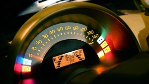 Който не кара Мерцедес да не излиза на улицата