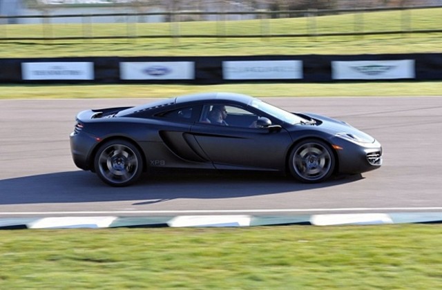 McLaren показа новия си спортист MP4-12C