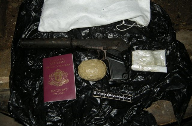 Арестуваха Валери Дебелия