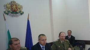 Работна група ще препитва кандидатите за ПР на полигона