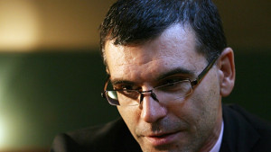 С действията си Дянков води средната класа към изчезване