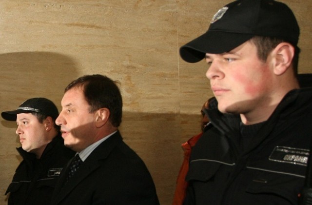 Алексей Петров поиска да излезе от ареста