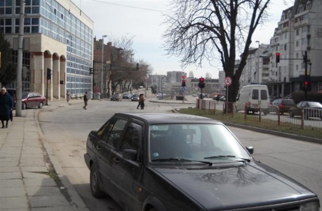 Правна комисия е против увеличението на такса тротоарно право