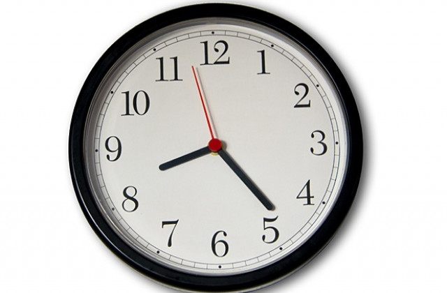 Местим часовниците с час напред