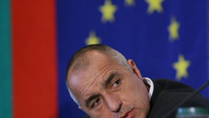 Политическият меден месец на Борисов свършва