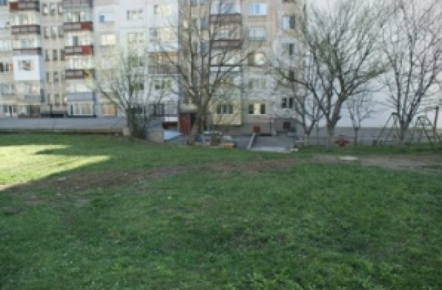 Нова детска площадка в Габрово