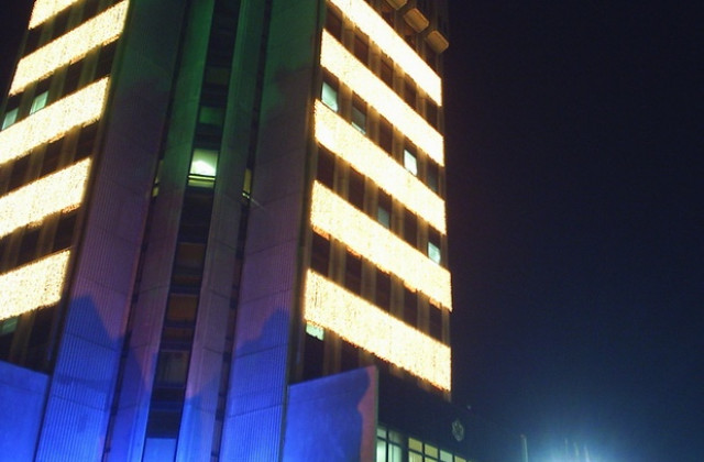 Общината проверява сметките си за ток