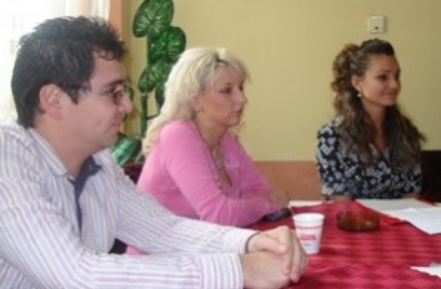 БСП в Димитровград с 1200 подписа за Първанов