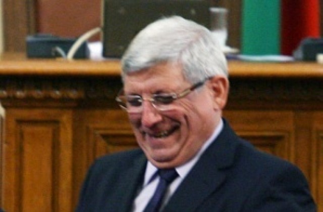 Министърът на отбраната ще участва в международна конференция край Варна