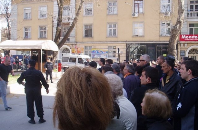 Гуцанов и Дънката остават в ареста