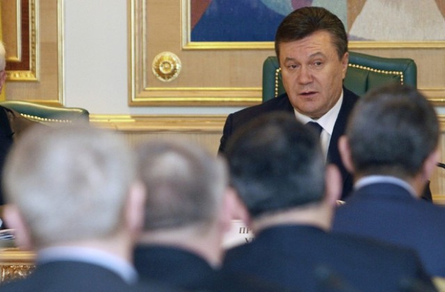 Янукович разпусна комисията за подготовка на Украйна за НАТО