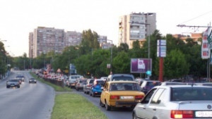 Натоварен трафик и много полиция по пътищата