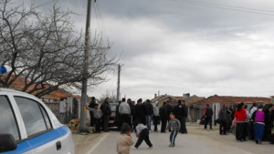 Задържаха четирима след самоубийството на Сезгин