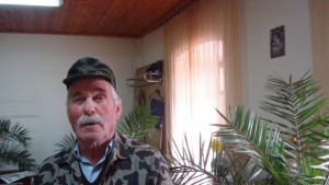 80годишен зове пенсионерите да помогнат на правителството със самооблагане