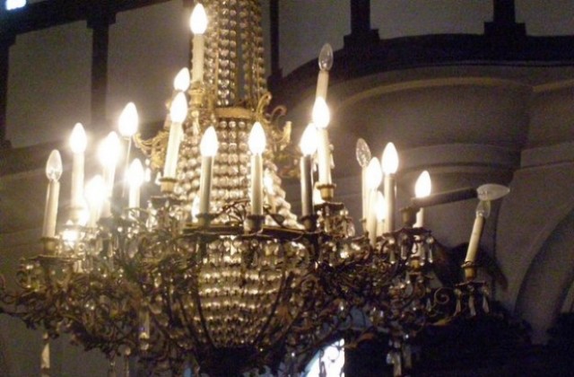 Благотворителна изложба-базар „ДА СПАСИМ ЕДНА ЦЪРКВА