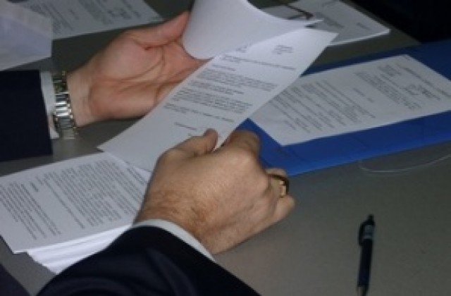 Над 4000 души се подписаха срещу Лечков