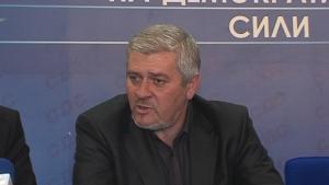 СДС иска отговори срещу подкрепа за министър
