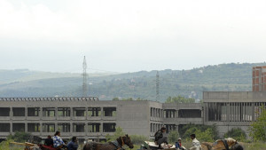 Осъдиха 20 души рушили сгради за старо желязо