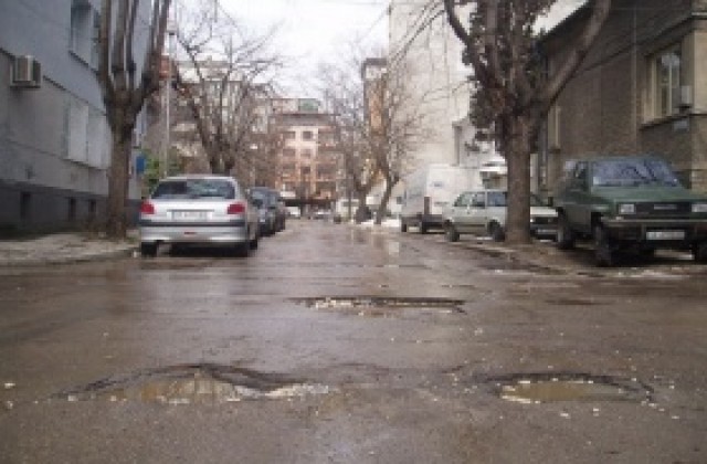 Пробват германска технология за улиците във Варна, не ставала за дупки
