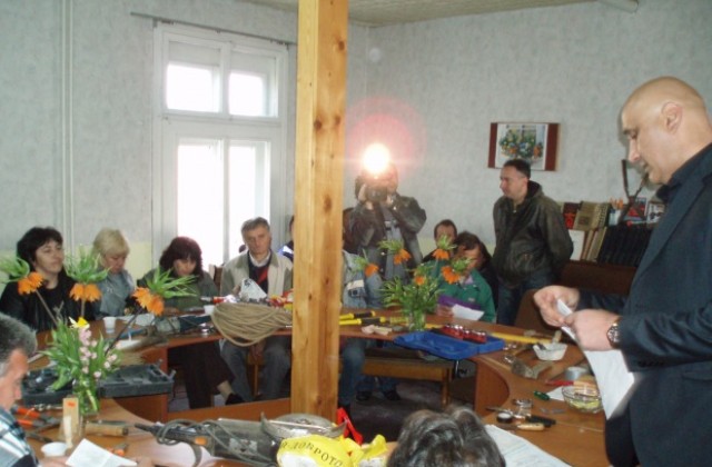 Облагородяване на парковете във Враца с наети по програми за заетост