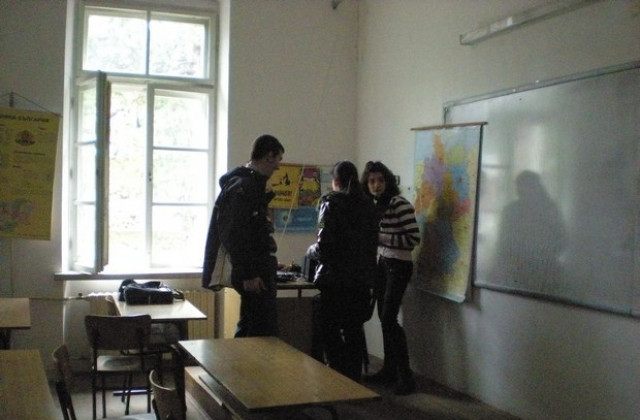 Вече обсъждат организацията на матурите