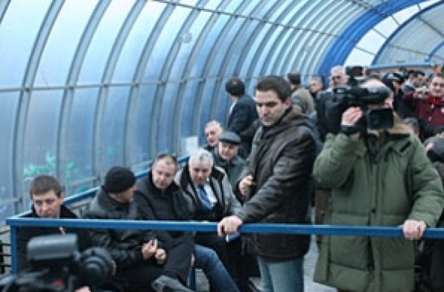 Достъпът до метростанцията при СУ е невъзможен за хора с увреждания