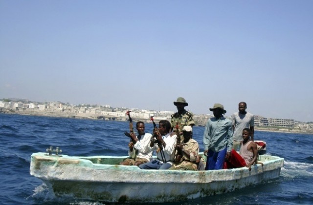 Ново поколение пирати напада кораби в Аденския залив