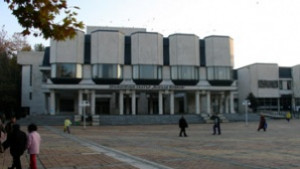 Николай Урумов гостува в Добрич с благотворителен спектакъл