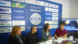 Деца помагат на деца