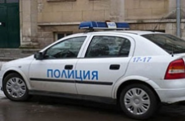Хванаха четирима в момент на кражба