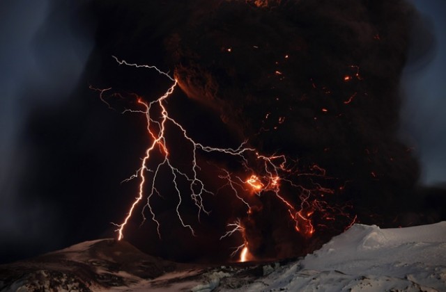 Исландски учени вещаят още хаос в Европа заради вулкана