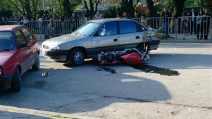 Мотоциклетист катастрофира в центъра на Шумен
