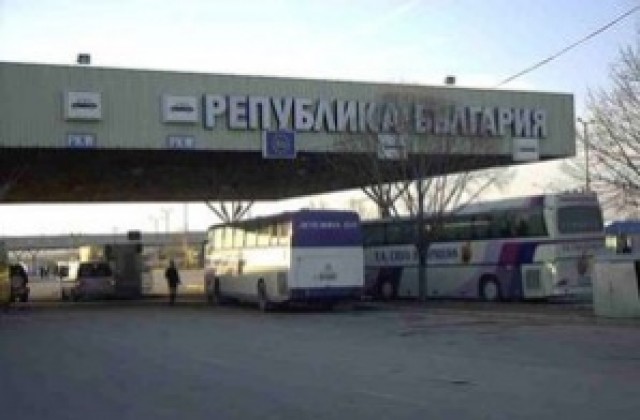 Митничари хванаха 8000 литра контрабандна нафта