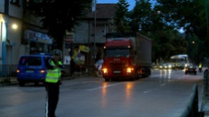 В Разград засякоха два камиона с фалшиви винетки