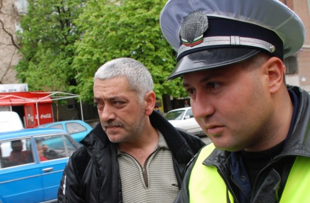 Тестват нов дрегер за алкохол, първия проверен -пиян