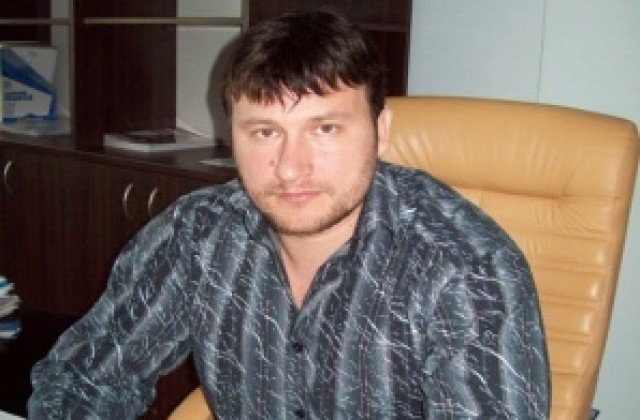 Светлозар Николов поема защитата на учителката, обрала банка в Плевен