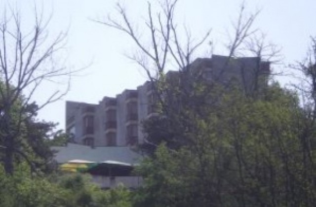 Трима младежи заловени с наркотици край хижа Приста