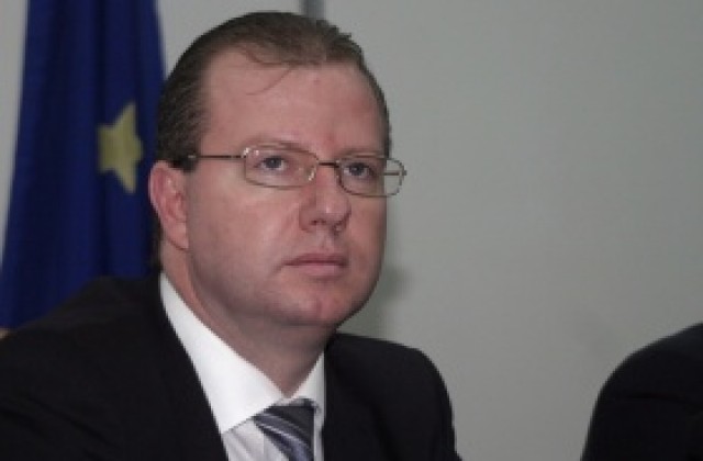 Шефът на НАП ще издава указания след становища на ресорните министри