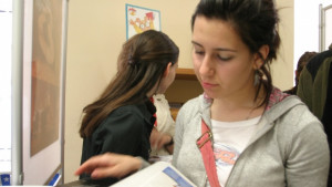 Ученици се състезават в библиотеката